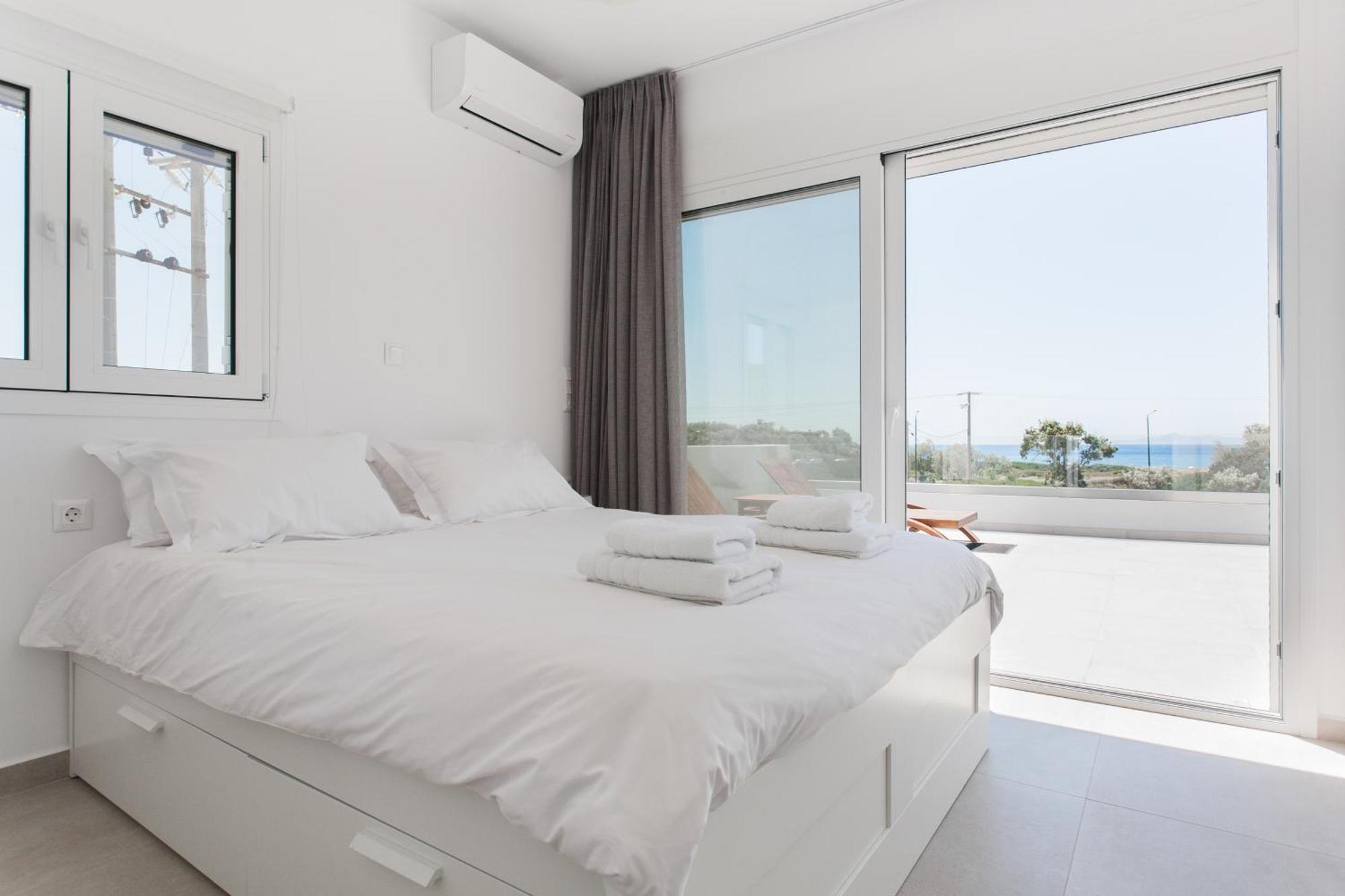 Legrena Beach House Kaap Soenion Kamer foto