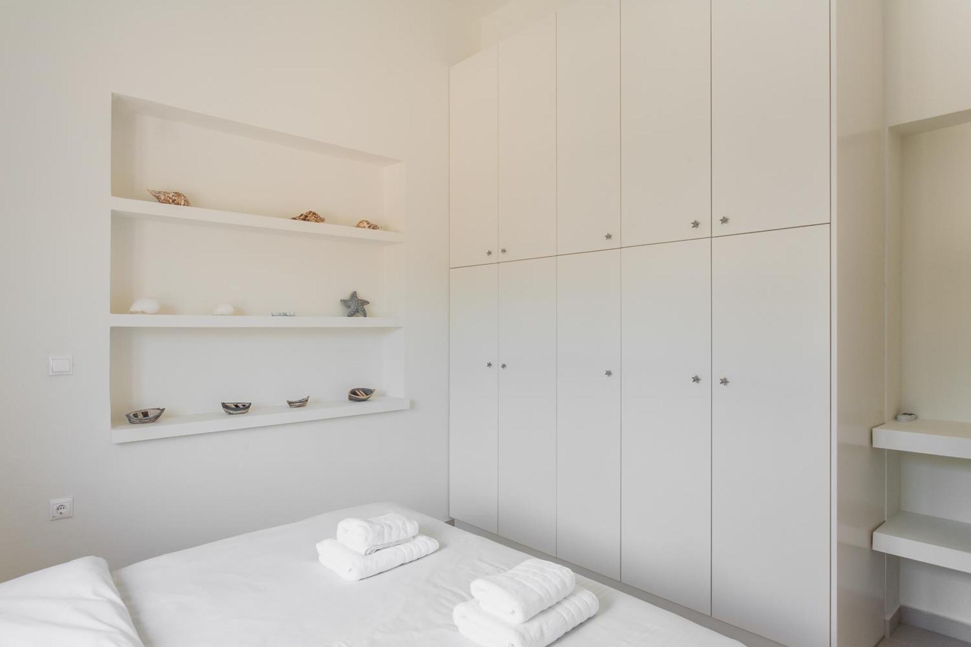 Legrena Beach House Kaap Soenion Kamer foto