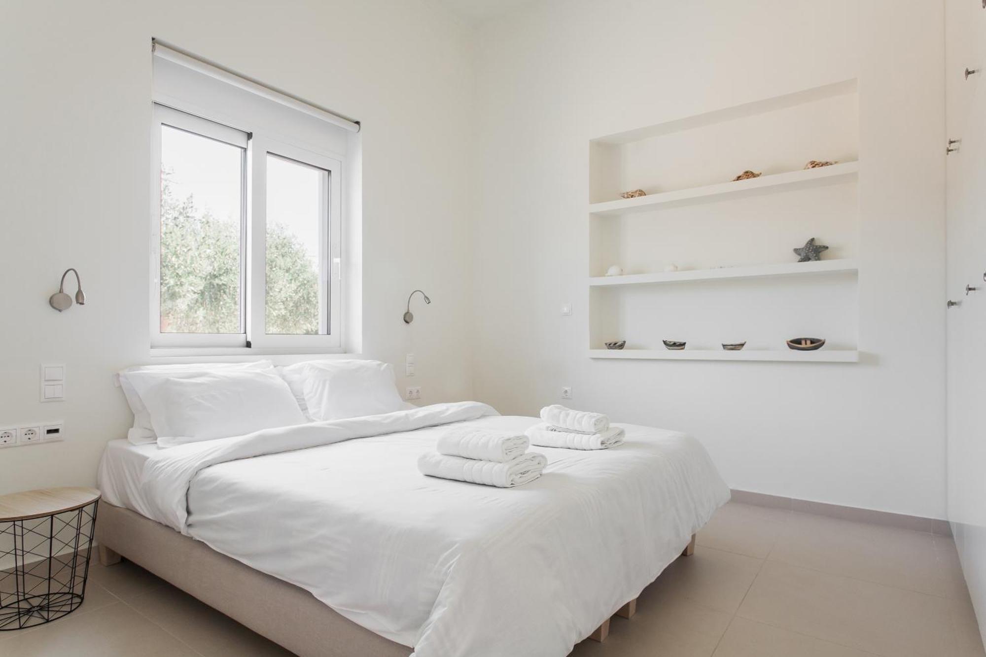 Legrena Beach House Kaap Soenion Kamer foto